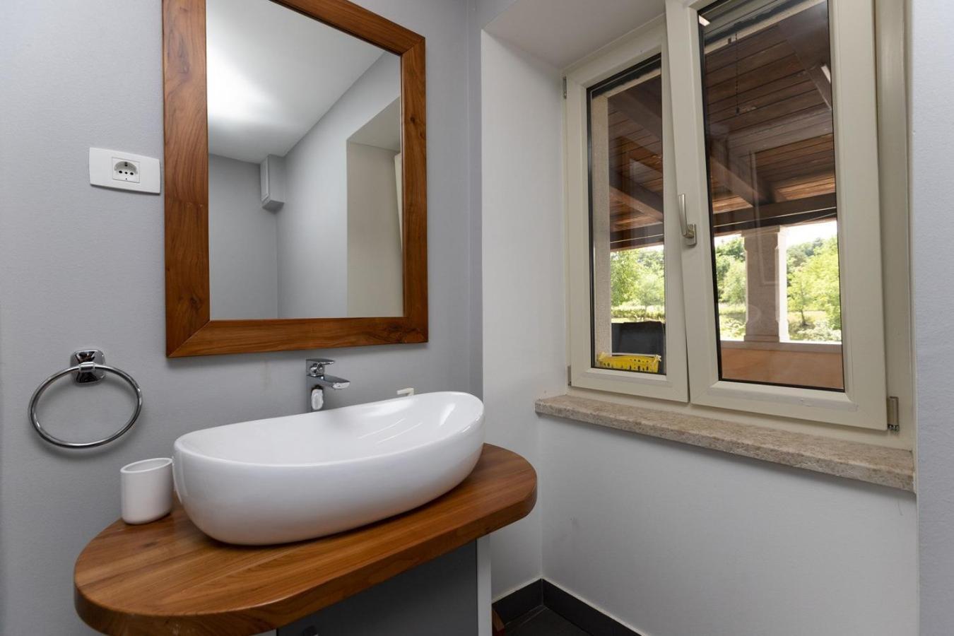 פאזין Villa Viscum In Central Istria For 8 Persons With Large Garden - Pet Friendly מראה חיצוני תמונה