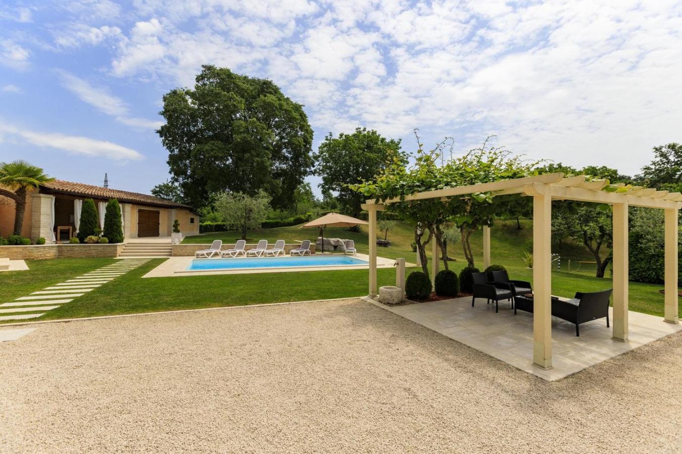 פאזין Villa Viscum In Central Istria For 8 Persons With Large Garden - Pet Friendly מראה חיצוני תמונה