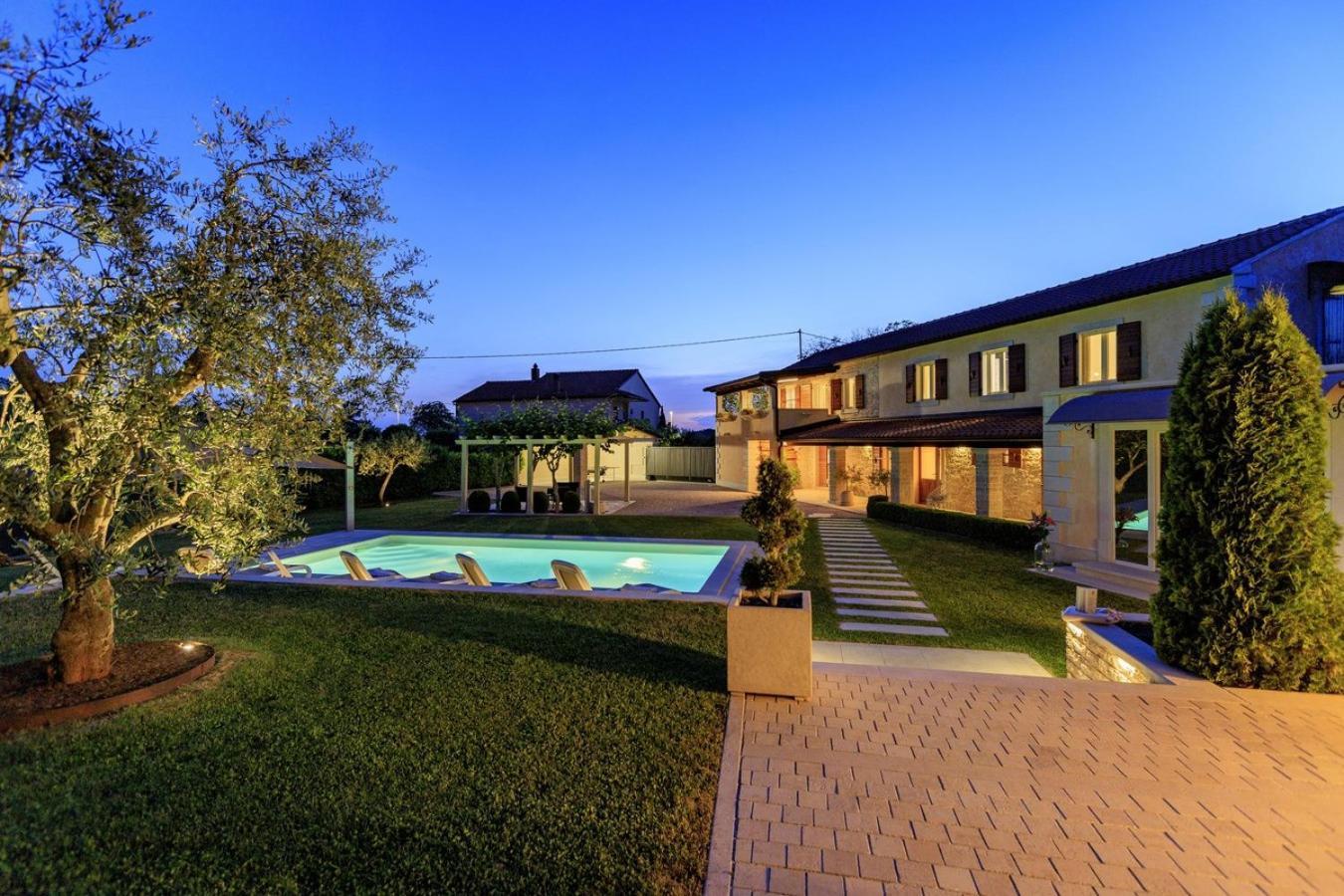 פאזין Villa Viscum In Central Istria For 8 Persons With Large Garden - Pet Friendly מראה חיצוני תמונה