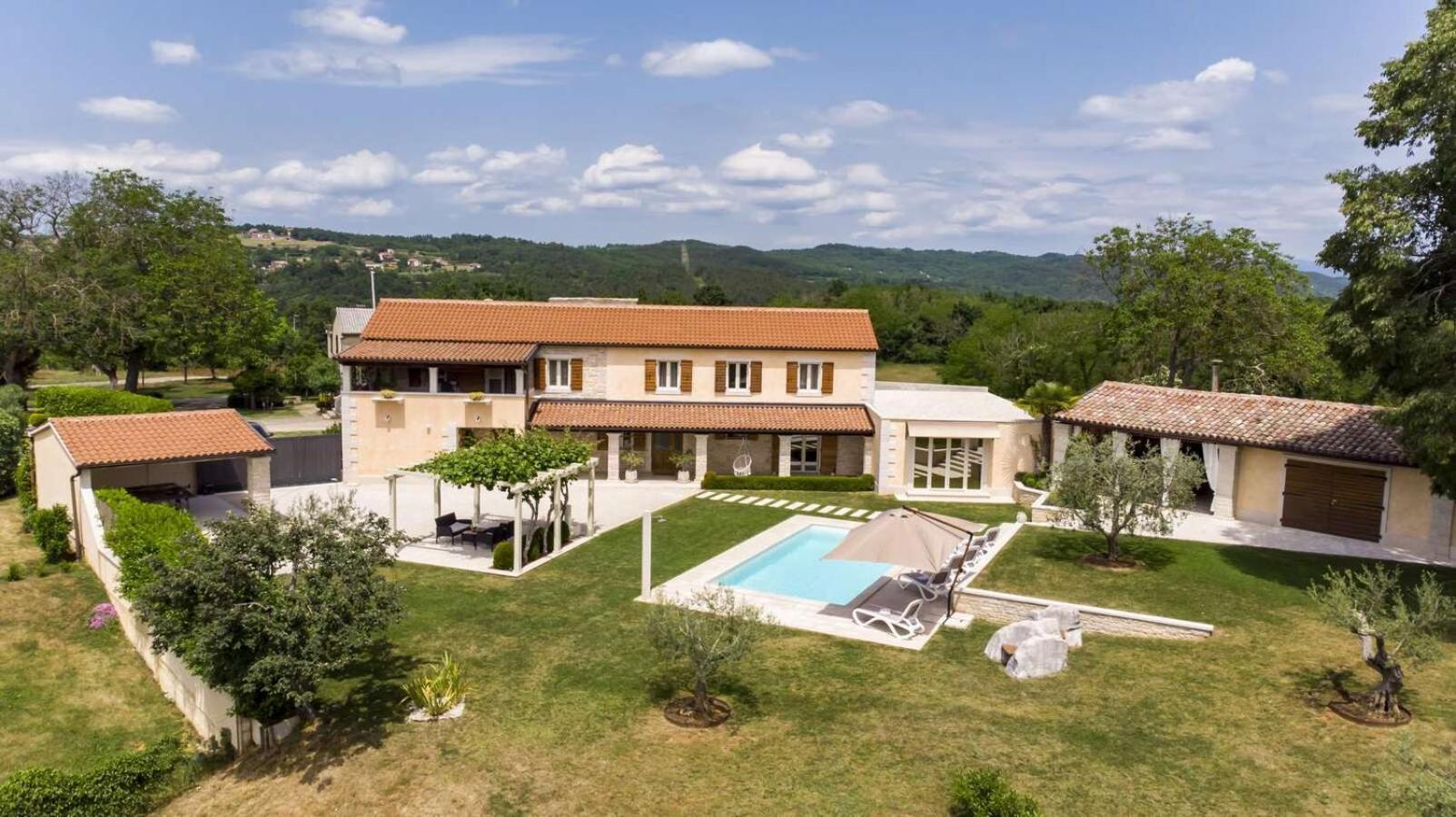 פאזין Villa Viscum In Central Istria For 8 Persons With Large Garden - Pet Friendly מראה חיצוני תמונה