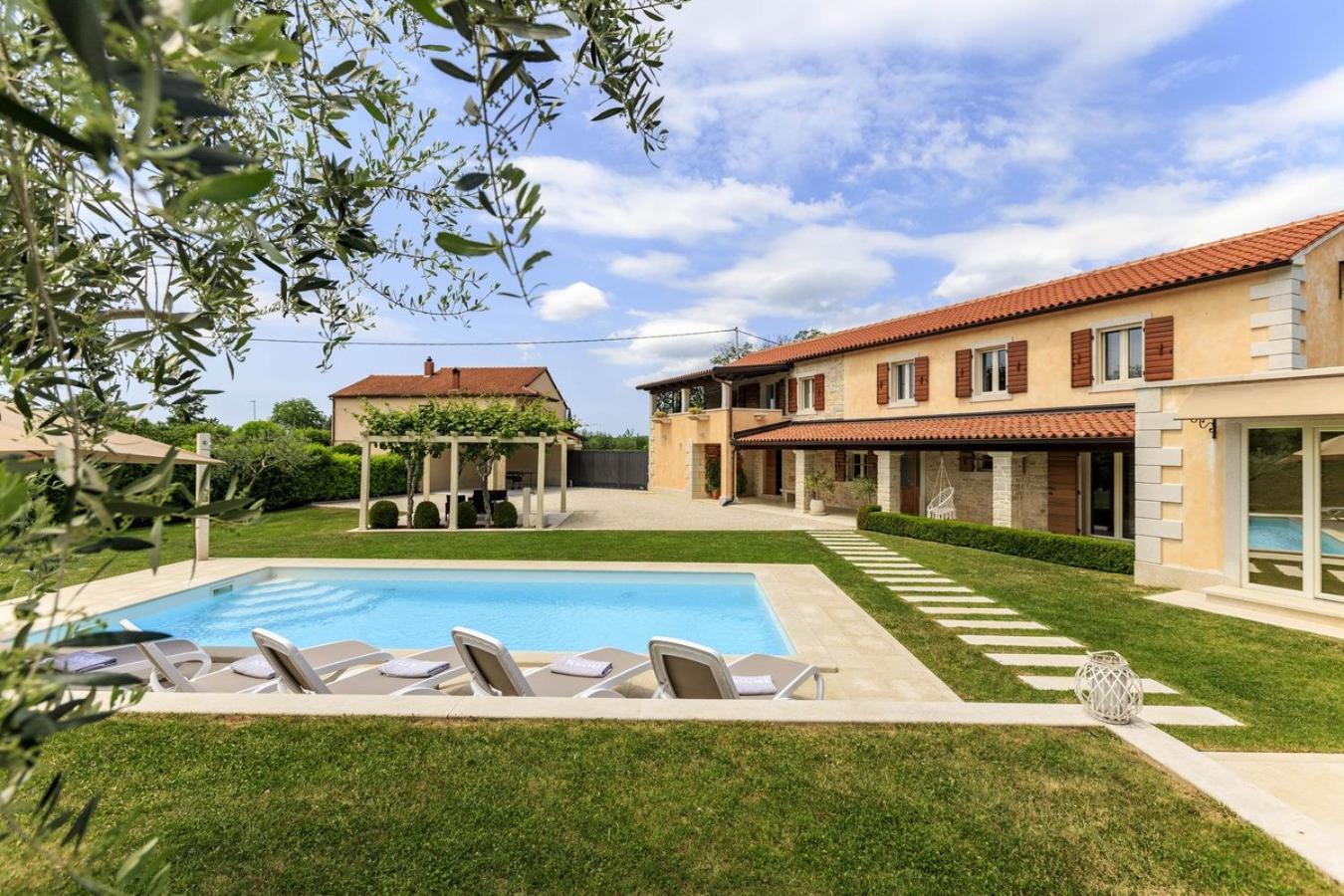 פאזין Villa Viscum In Central Istria For 8 Persons With Large Garden - Pet Friendly מראה חיצוני תמונה